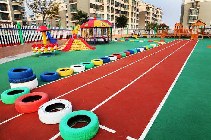 透氣型塑膠跑道施工方案